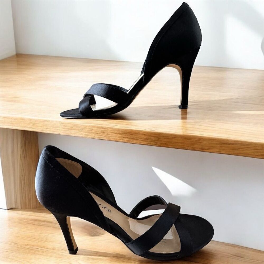 Ann Marino Women's Black Strappy Heeled Sandals Size 6.5M Formal